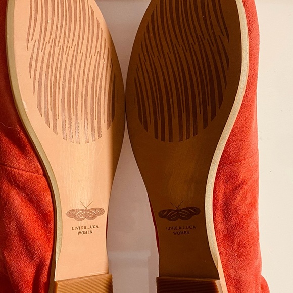Livie & Luca Red Suede Ballet Flats Size 7M Rounded Toe  everyday  flats - Picture 9 of 11